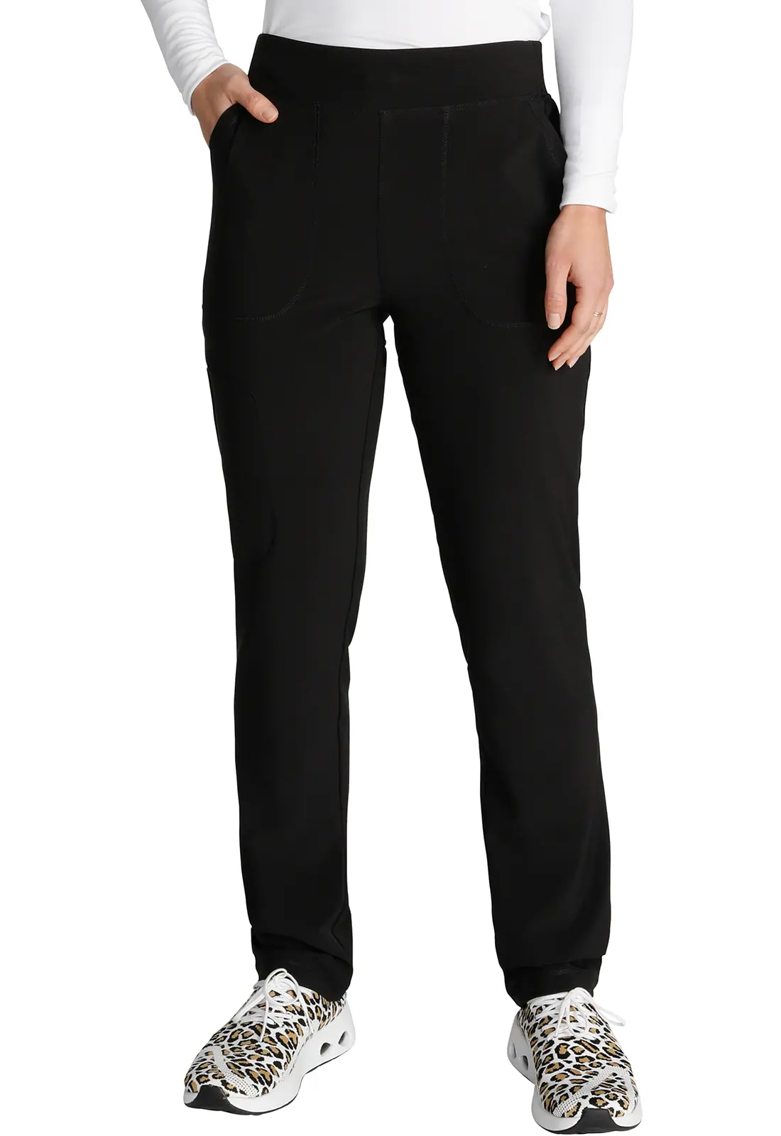 Mid Rise Tapered Leg Pull-on Cargo Pant