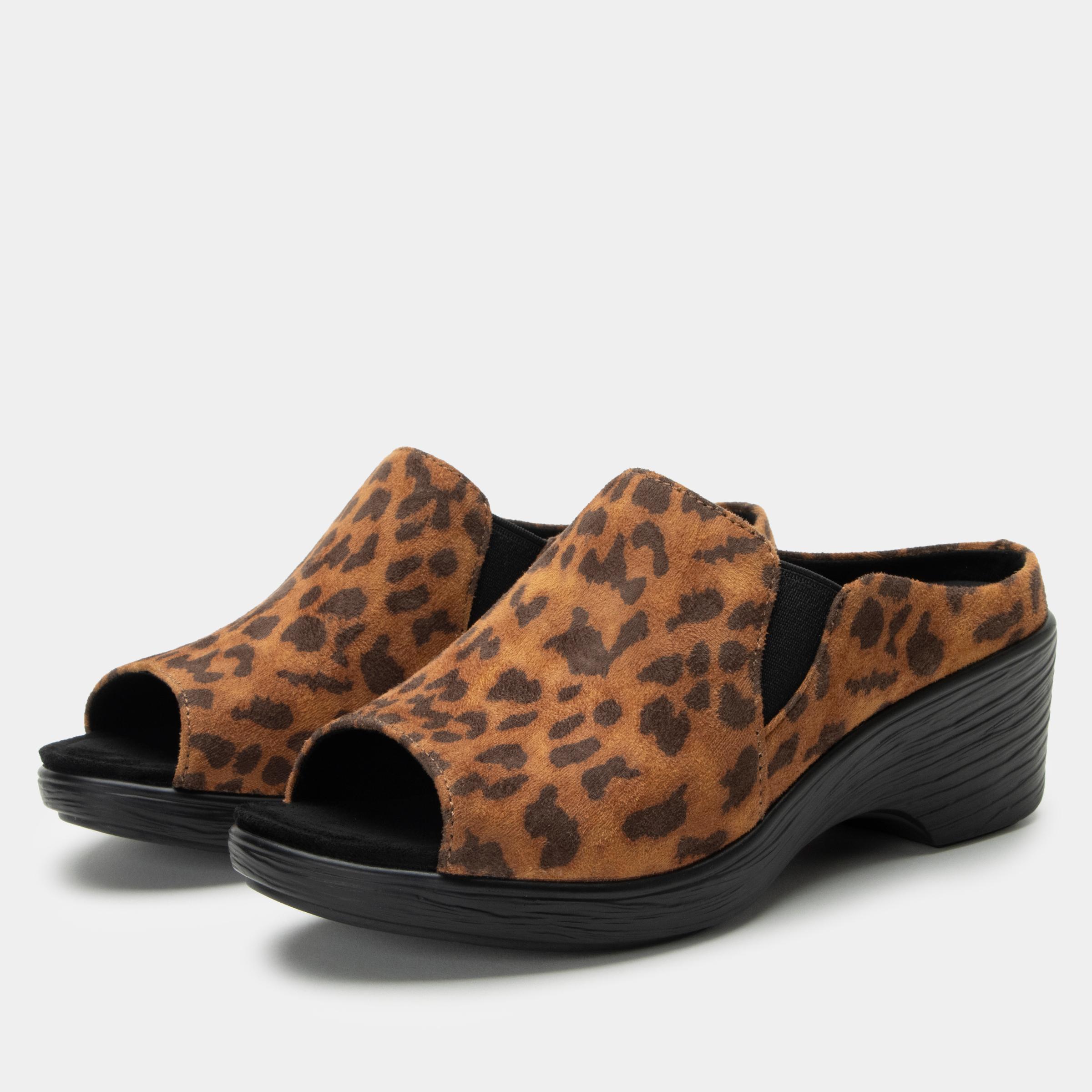 Shilaine Wood Wedge Sandal Stretch Leopard-Alegria