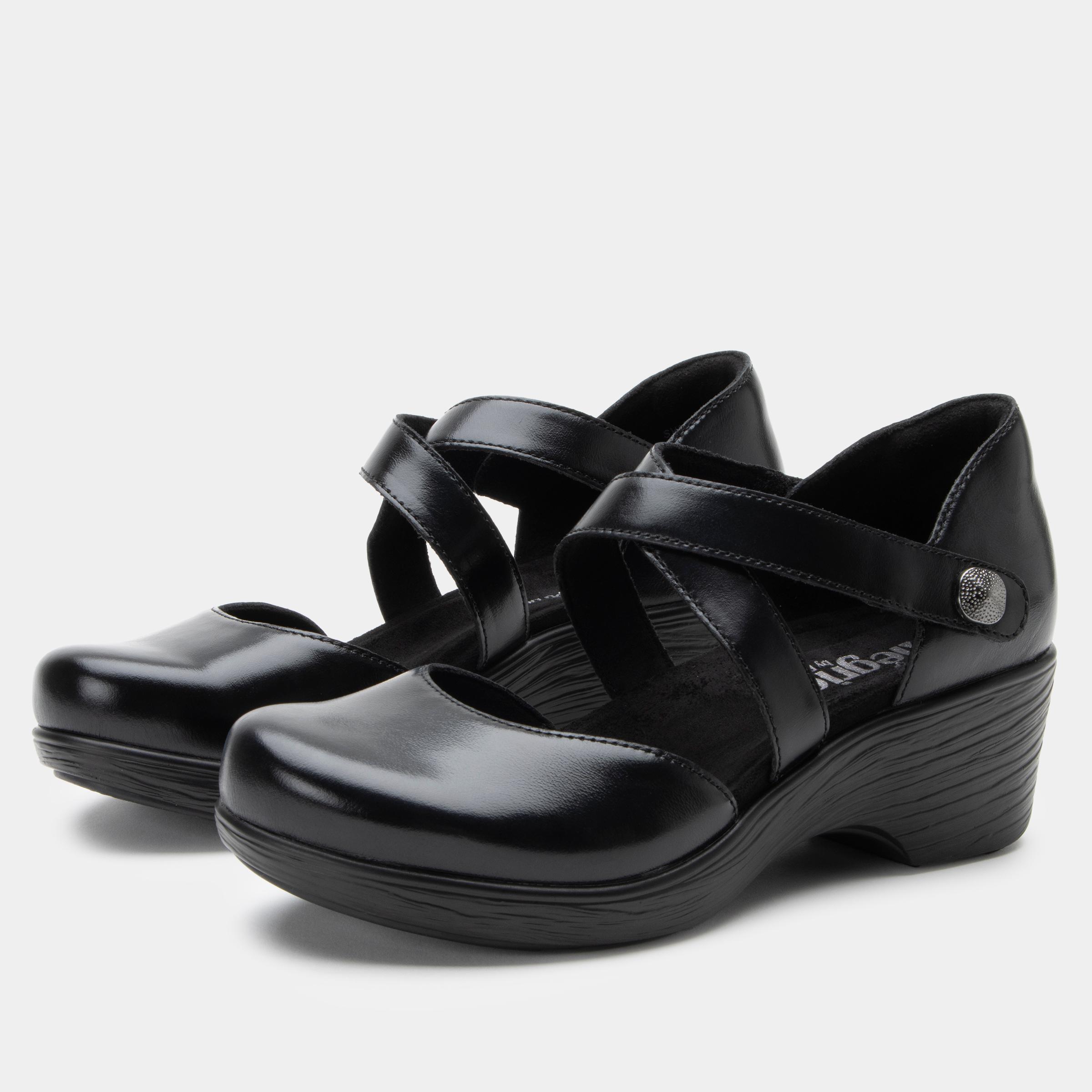 Savina Wood look Wedge Sandal Noir-Alegria